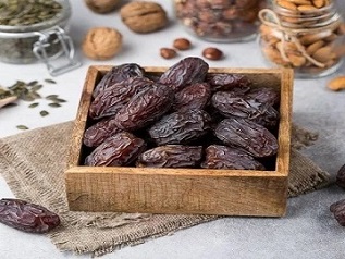 تصویر 2 از قیمت خرید خرما خشک سیاه + فروش ویژه